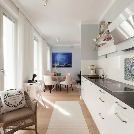 First Sellin 21 Apartment